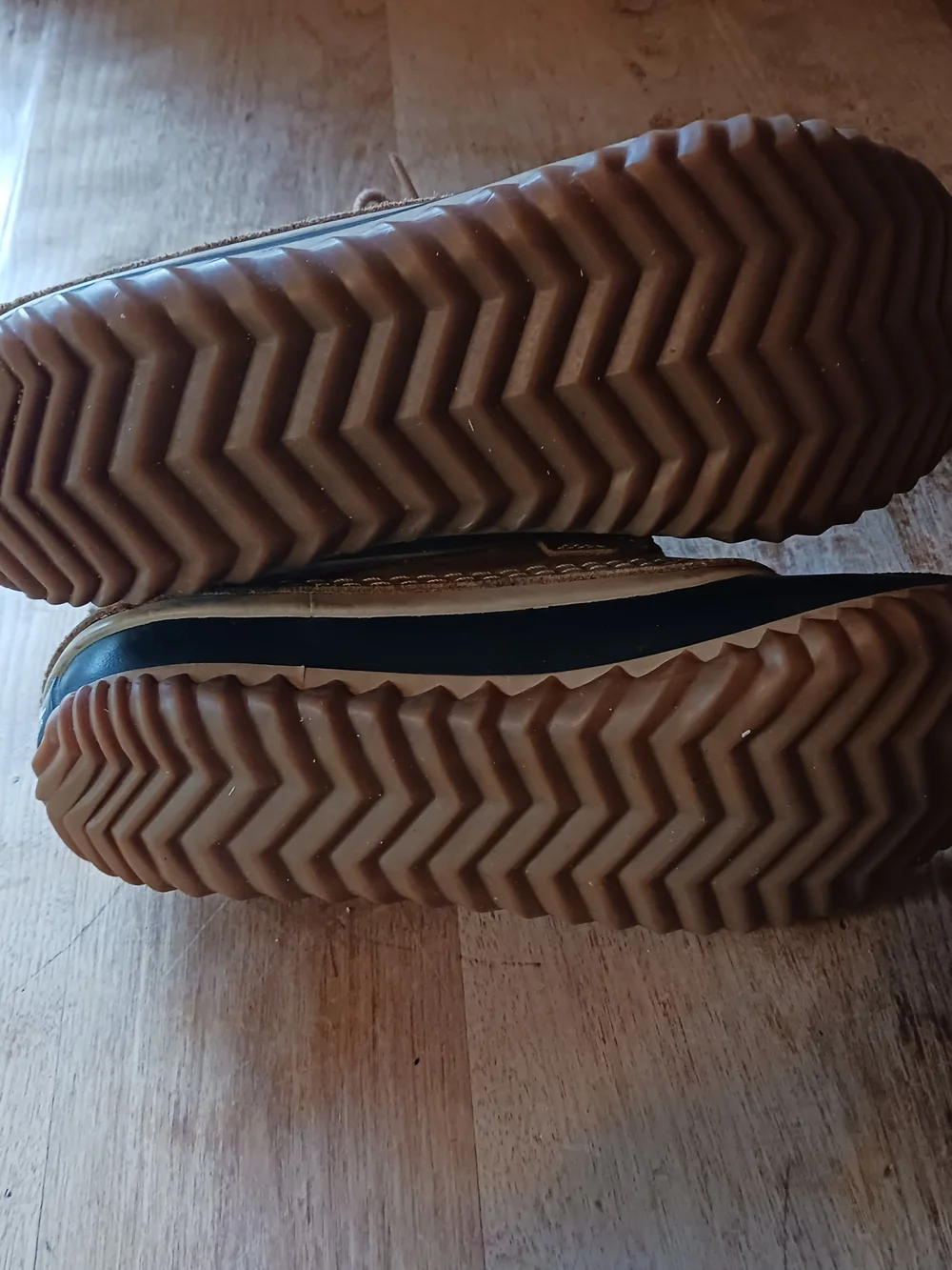 Sorel Brown and Black Duck Boots - Classic Waterproof Style - Picture 3 of 5